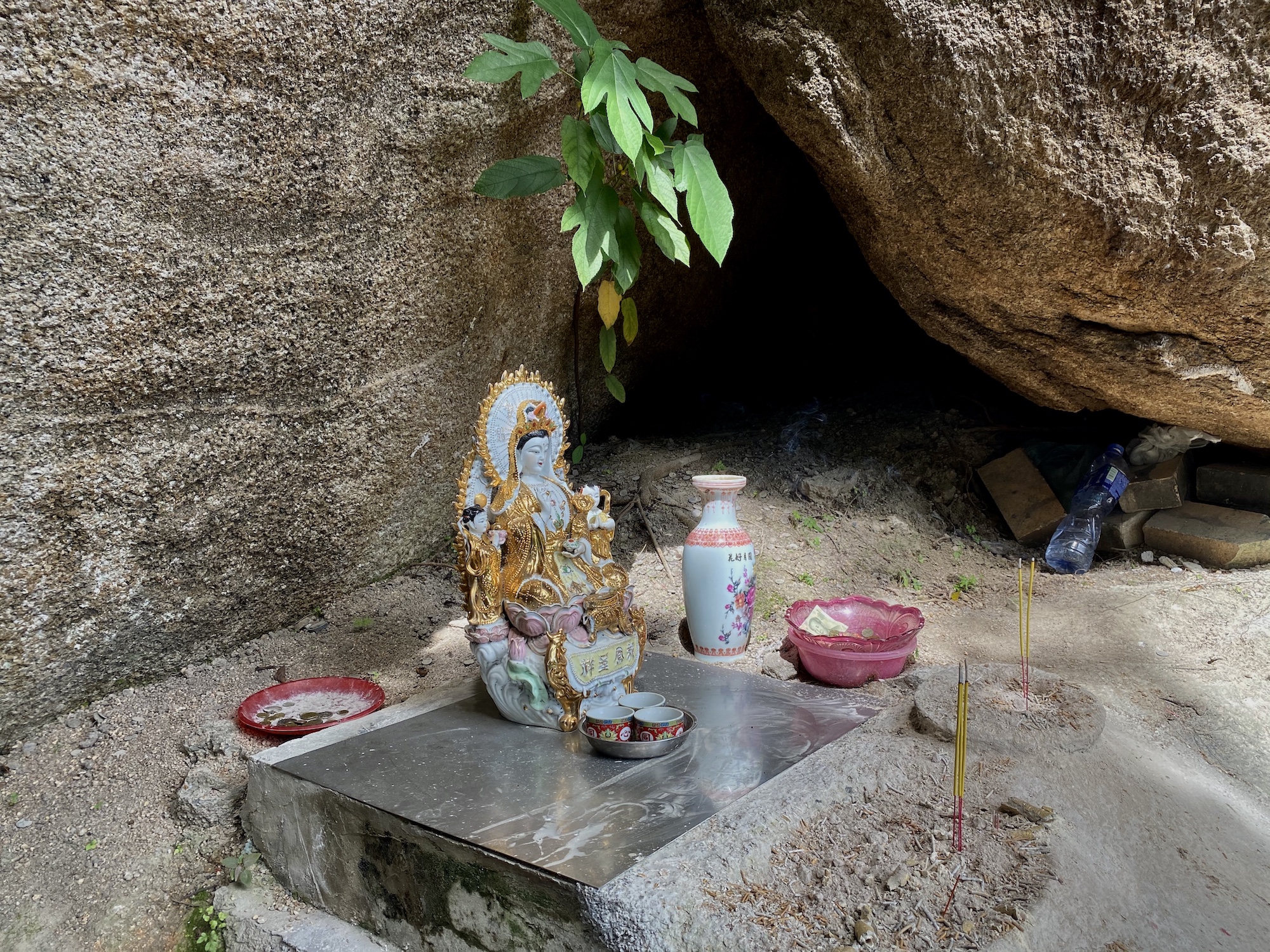 a-ma temple barra macau altar