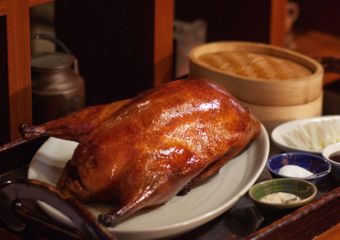 Grand Hyatt Macau_Beijing Kitchen_Traditional Beijing Style Duck from the Wood Fired Oven with Classic Condiments 02