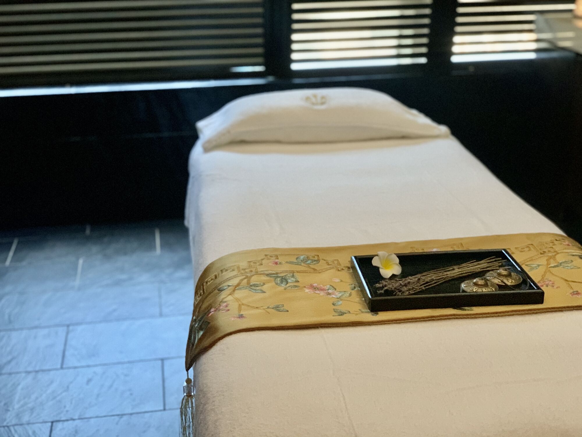 Grand Lisboa Lisboa Spa Interior Treatment Room Macau Lifestyle