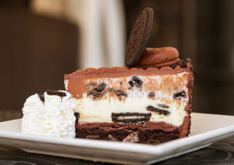 The Cheesecake Factory Macao Oreo Extreme cheesecake