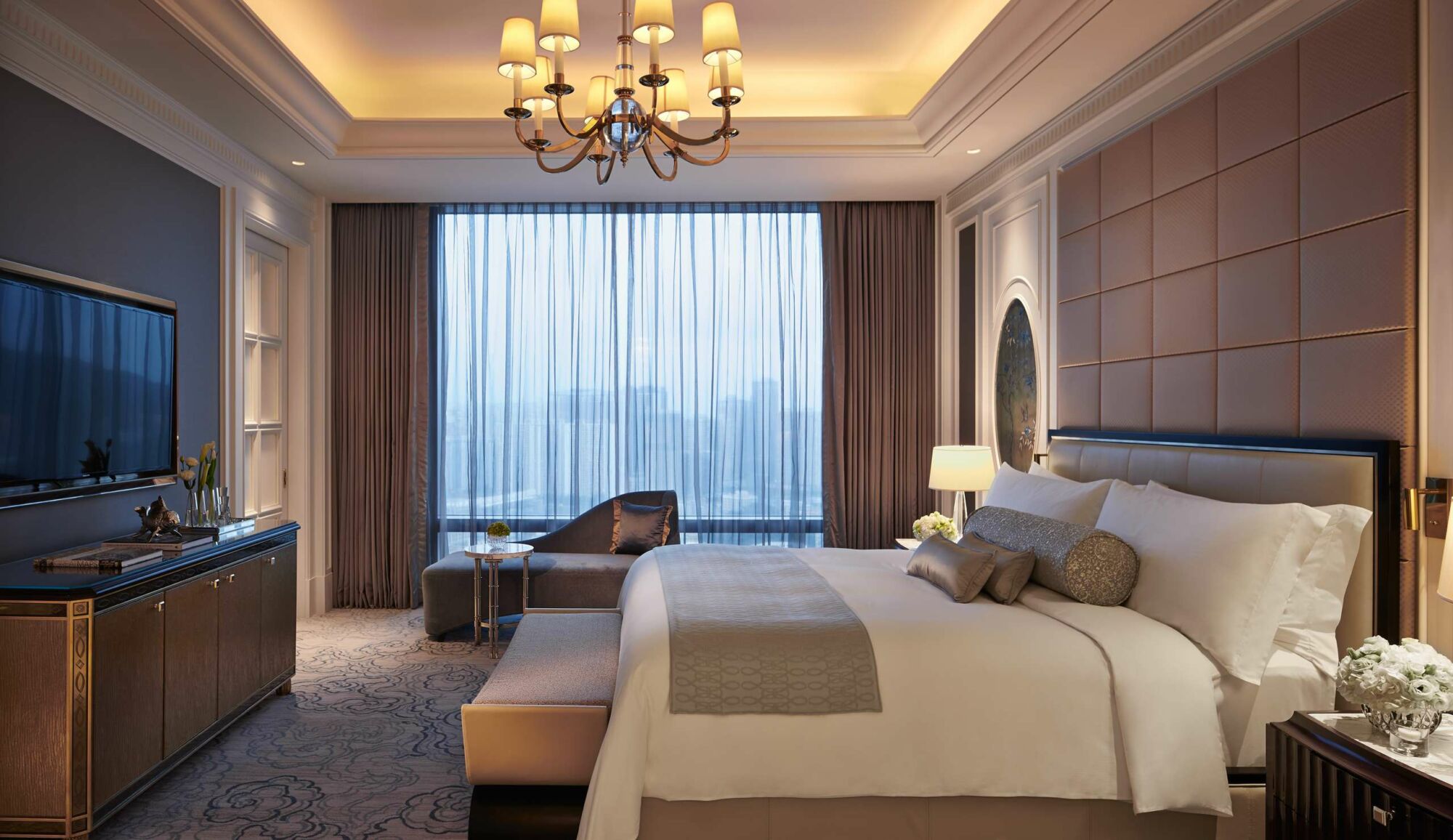 Ritz Carlton – Premier Suite – Bedroom