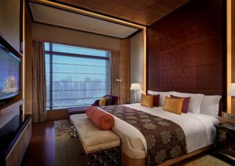 Royal Suite Bedroom_