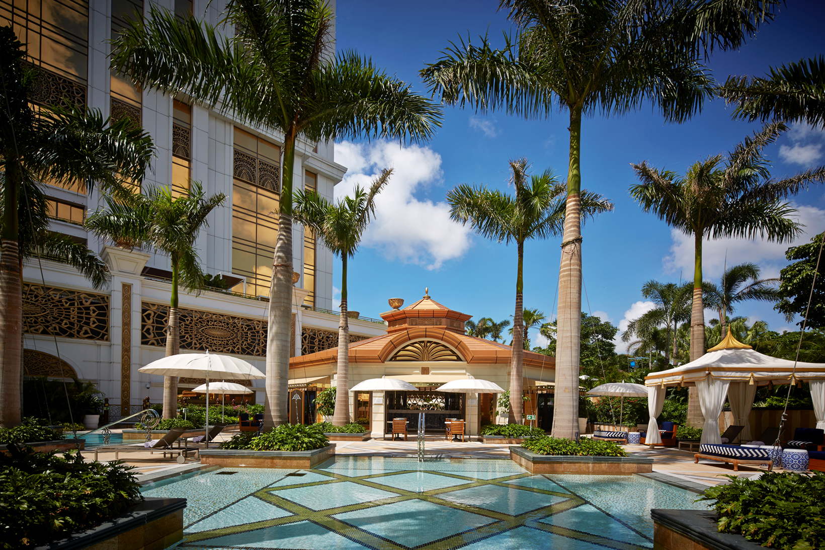 The Ritz-Carlton Pool Bar